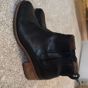 Kork Ease Mindo Boots with Brown Sole and Elastic Panels